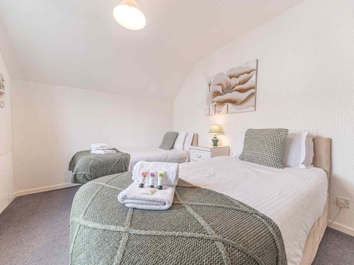 Pass The Keys Comfortable 3 Bed In Central Bowness With Parking Windermere Extérieur photo