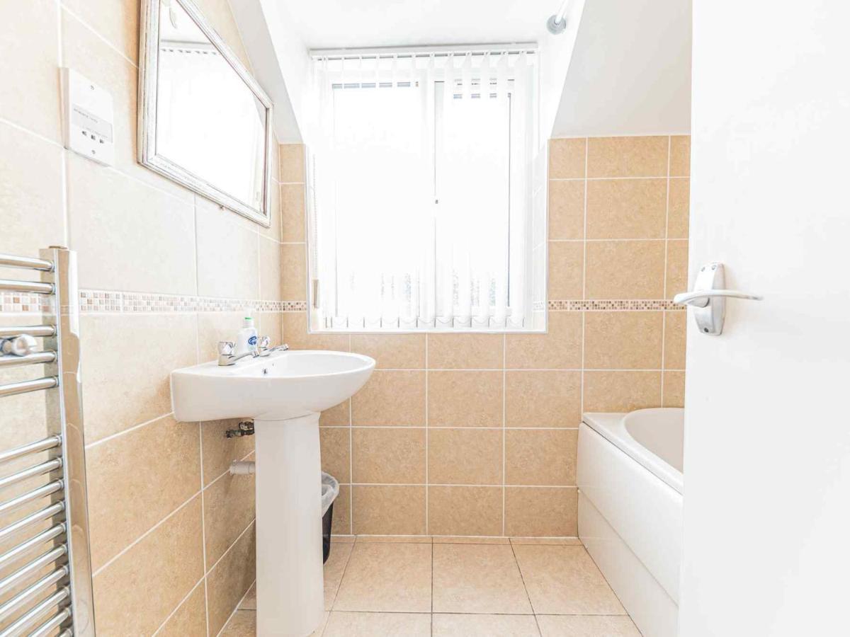 Pass The Keys Comfortable 3 Bed In Central Bowness With Parking Windermere Extérieur photo