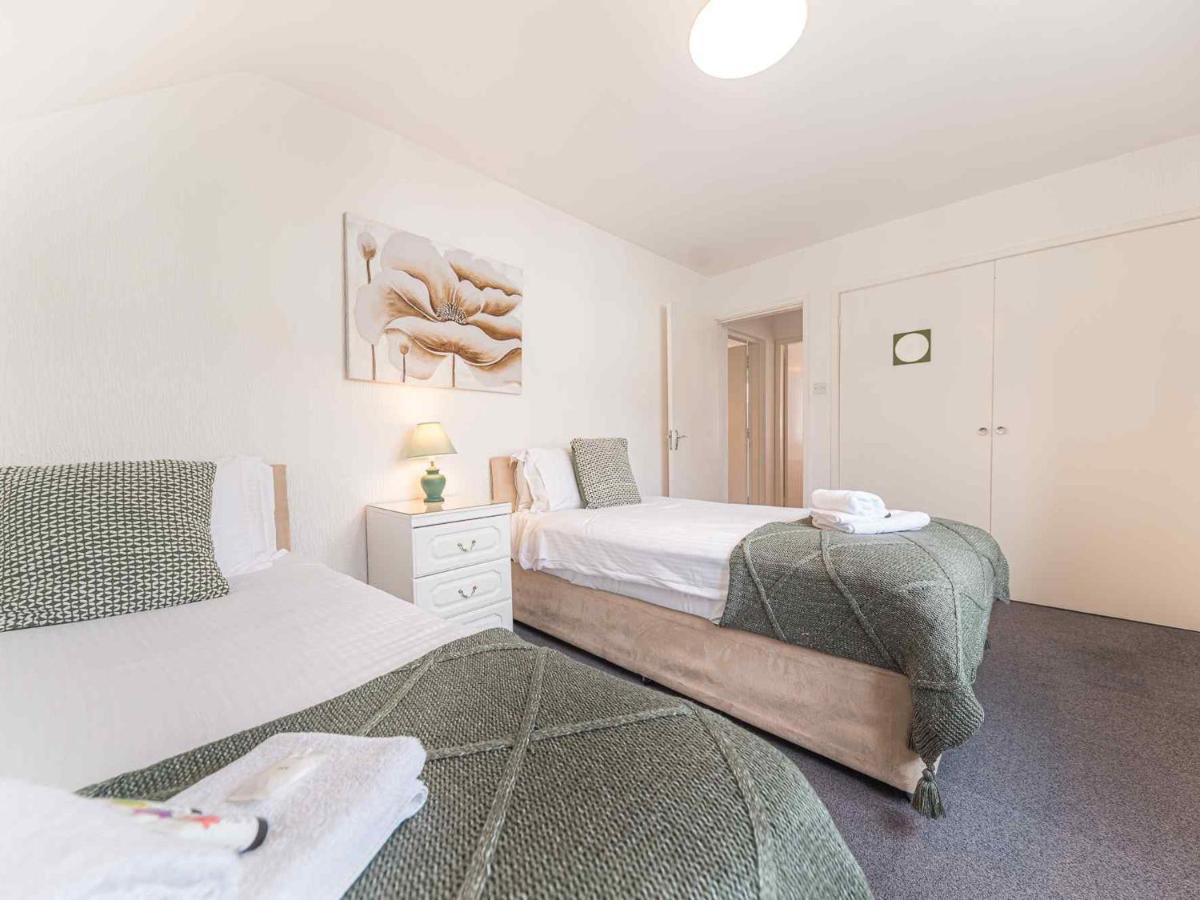Pass The Keys Comfortable 3 Bed In Central Bowness With Parking Windermere Extérieur photo